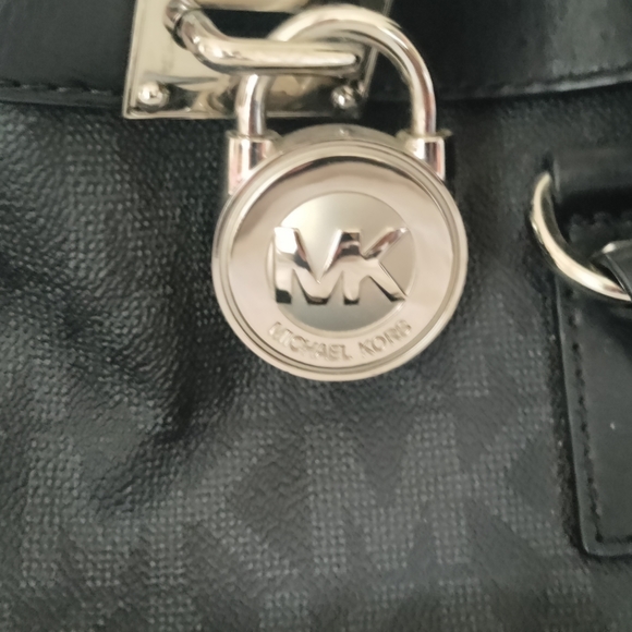 Authentic Michael Kors - Picture 4 of 11